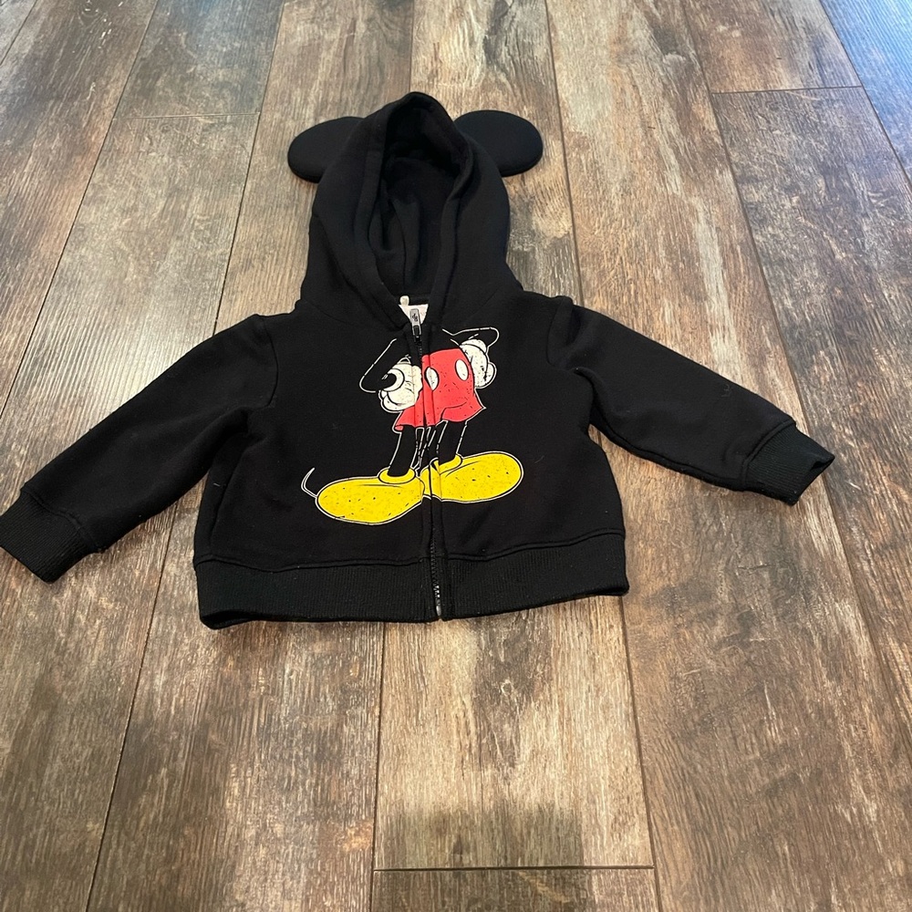 🛍️Posh Peanut for Disney Black Hoodie with Mickey Character